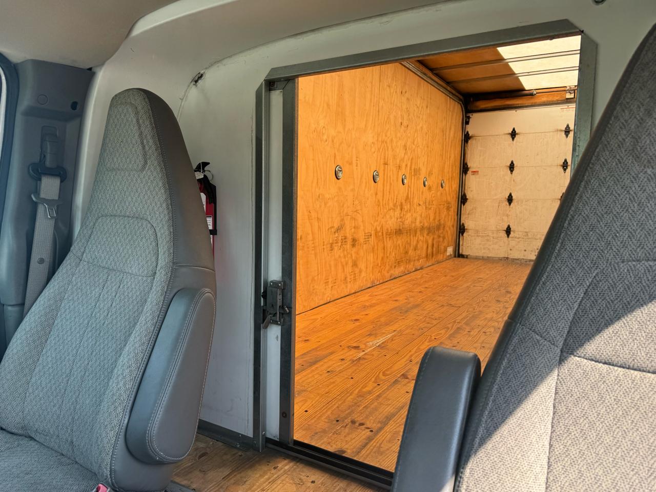 Chevrolet Express Commercial Cutaway 3500 Van 177" 2024