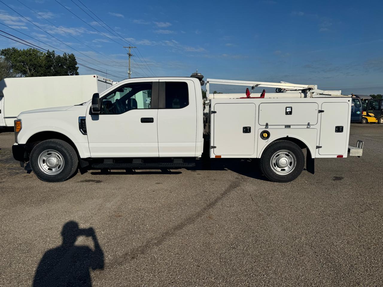 Ford Super Duty F-250 SRW XLT 2WD SuperCab 8' Box 2017