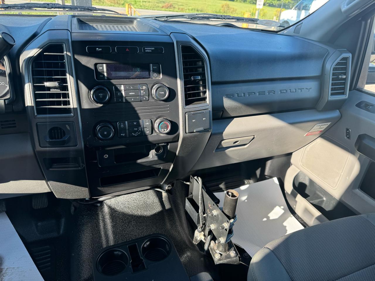 Ford Super Duty F-250 SRW XLT 2WD SuperCab 8' Box 2017