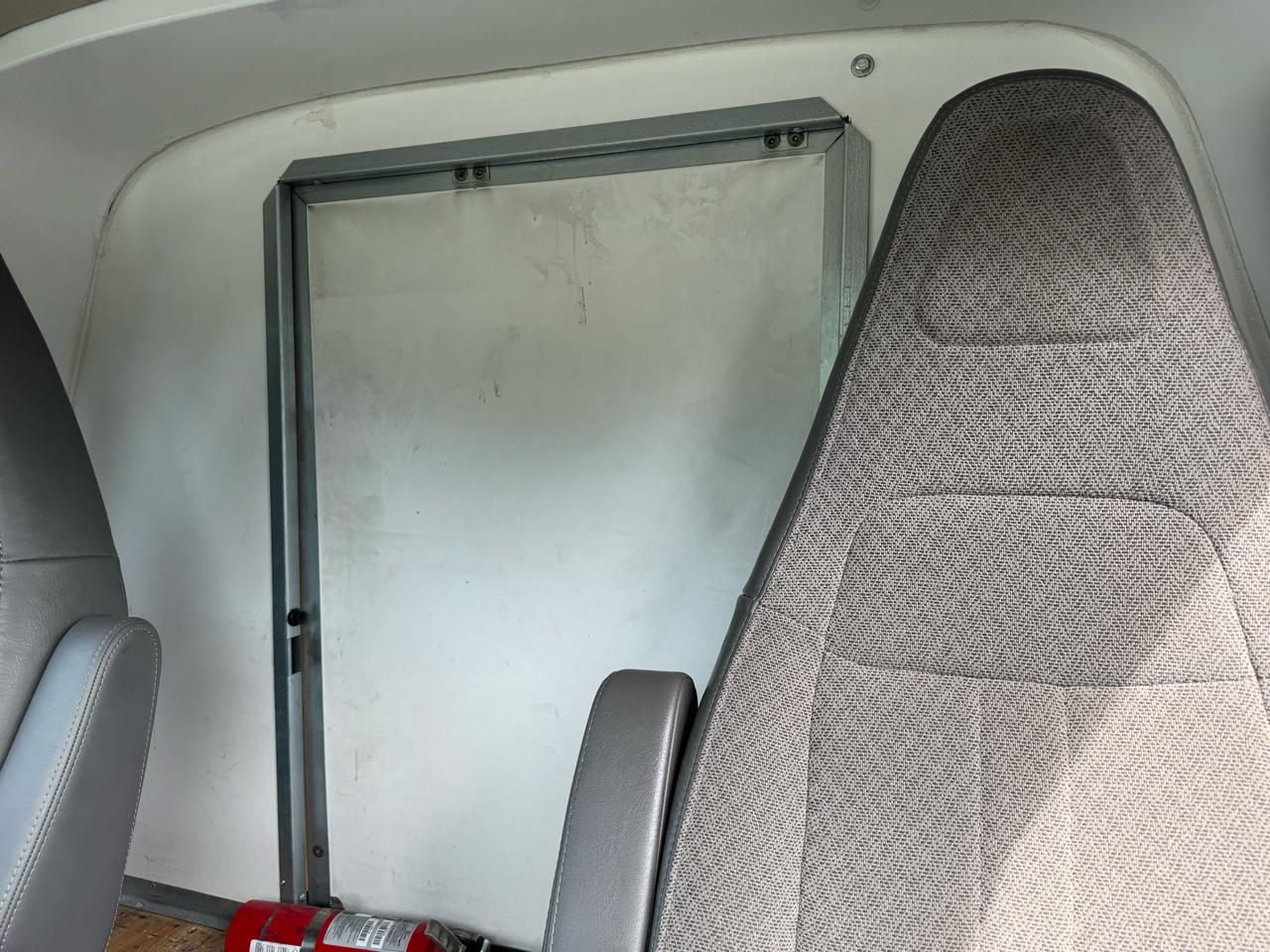 GMC Savana Commercial Cutaway 3500 Van 177" 2023