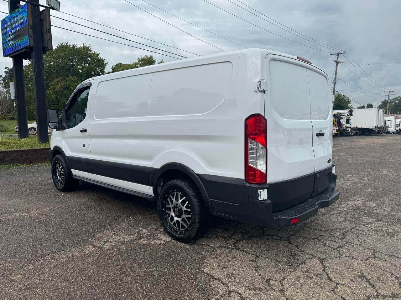 Ford Transit Van T-150 130" Low Rf 8600 GVWR Swing-Out RH Dr 2019