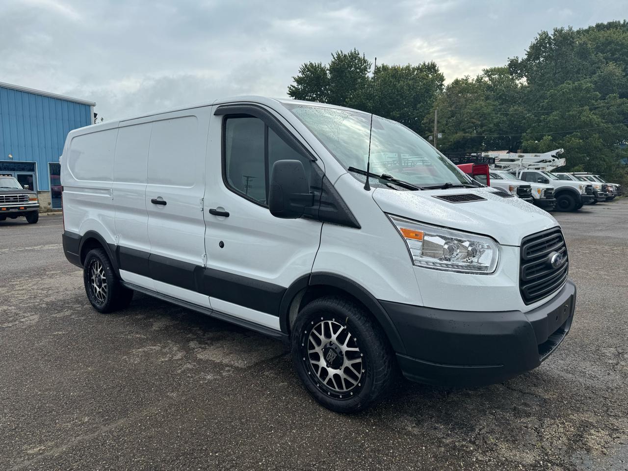 Ford Transit Van T-150 130" Low Rf 8600 GVWR Swing-Out RH Dr 2019