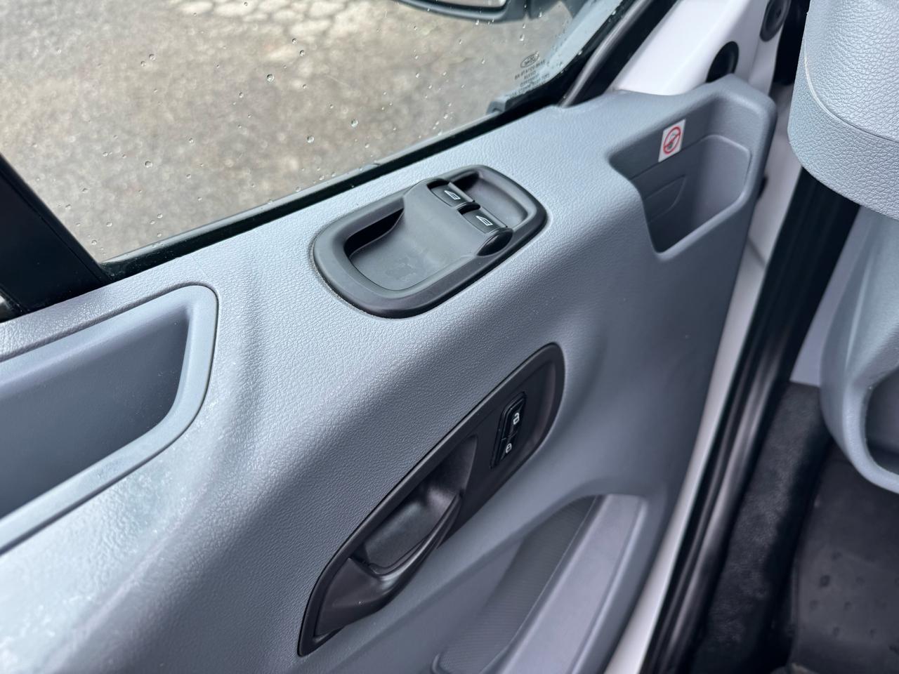 Ford Transit Van T-150 130" Low Rf 8600 GVWR Swing-Out RH Dr 2019