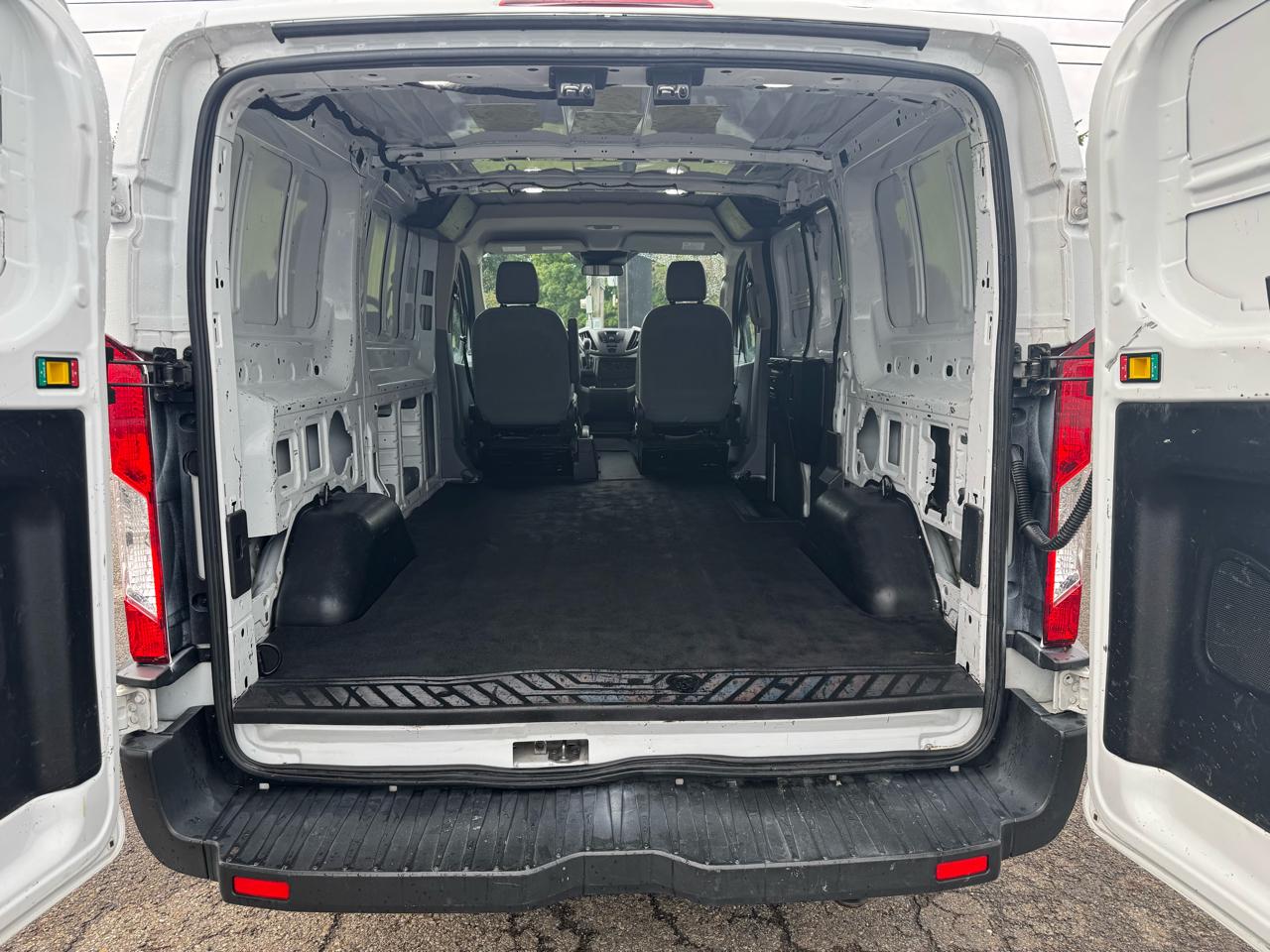 Ford Transit Van T-150 130" Low Rf 8600 GVWR Swing-Out RH Dr 2019