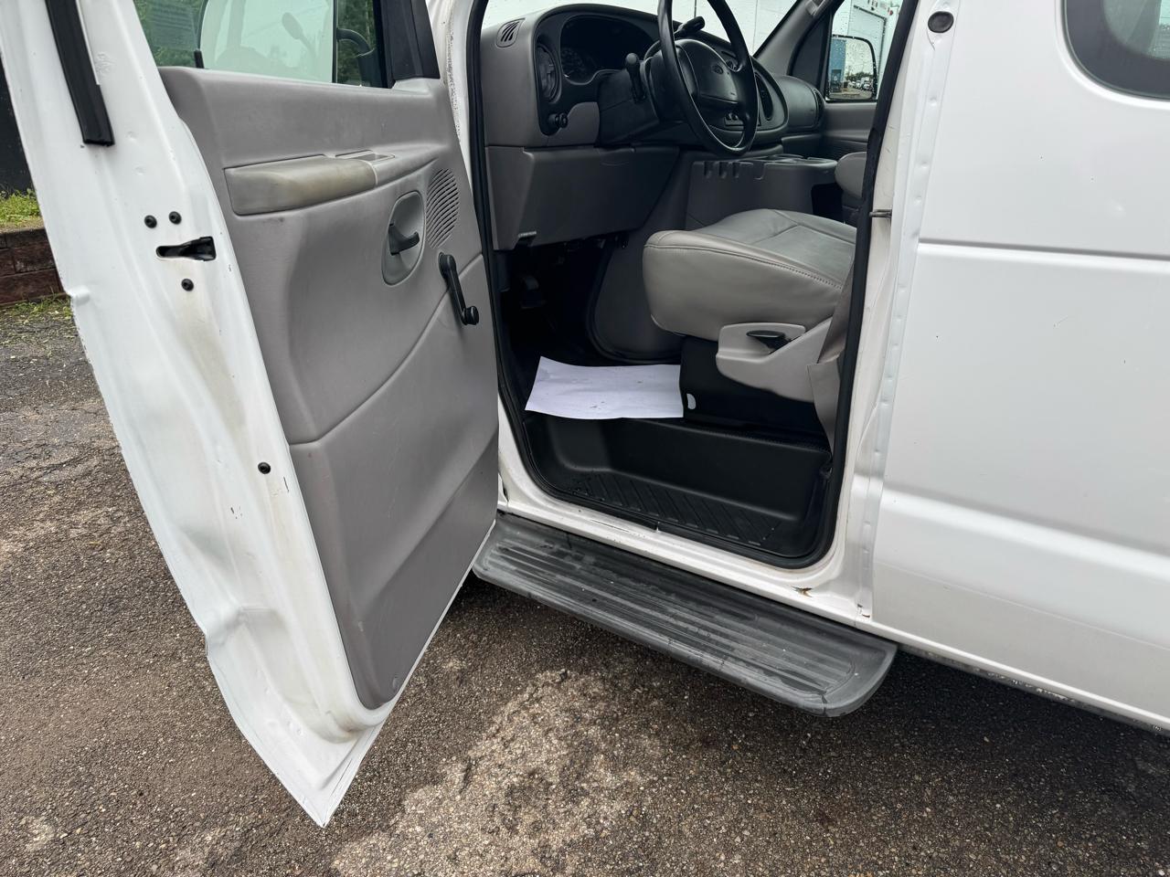 Ford Econoline Wagon E-350 Super Ext XLT 2001