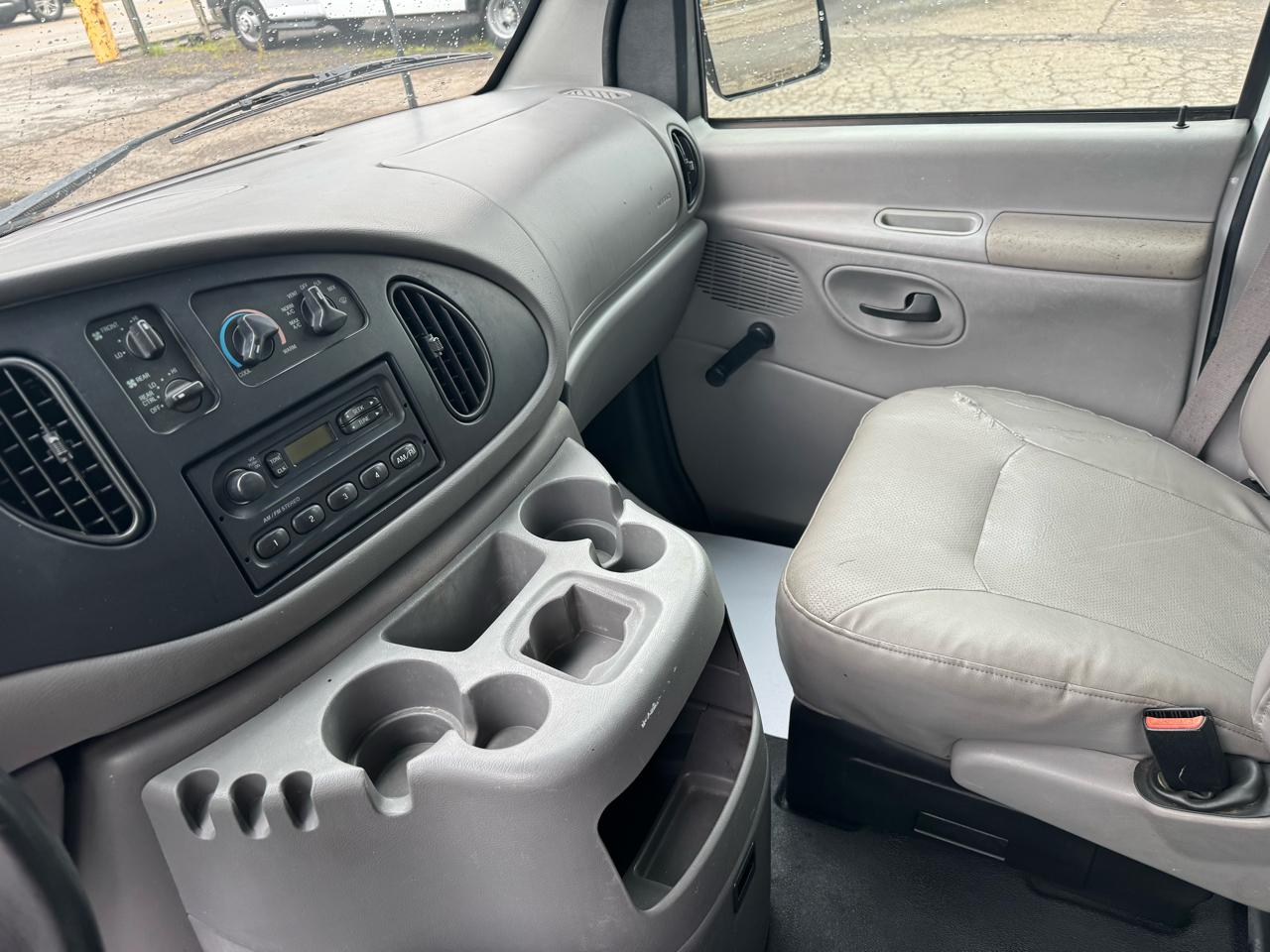 Ford Econoline Wagon E-350 Super Ext XLT 2001