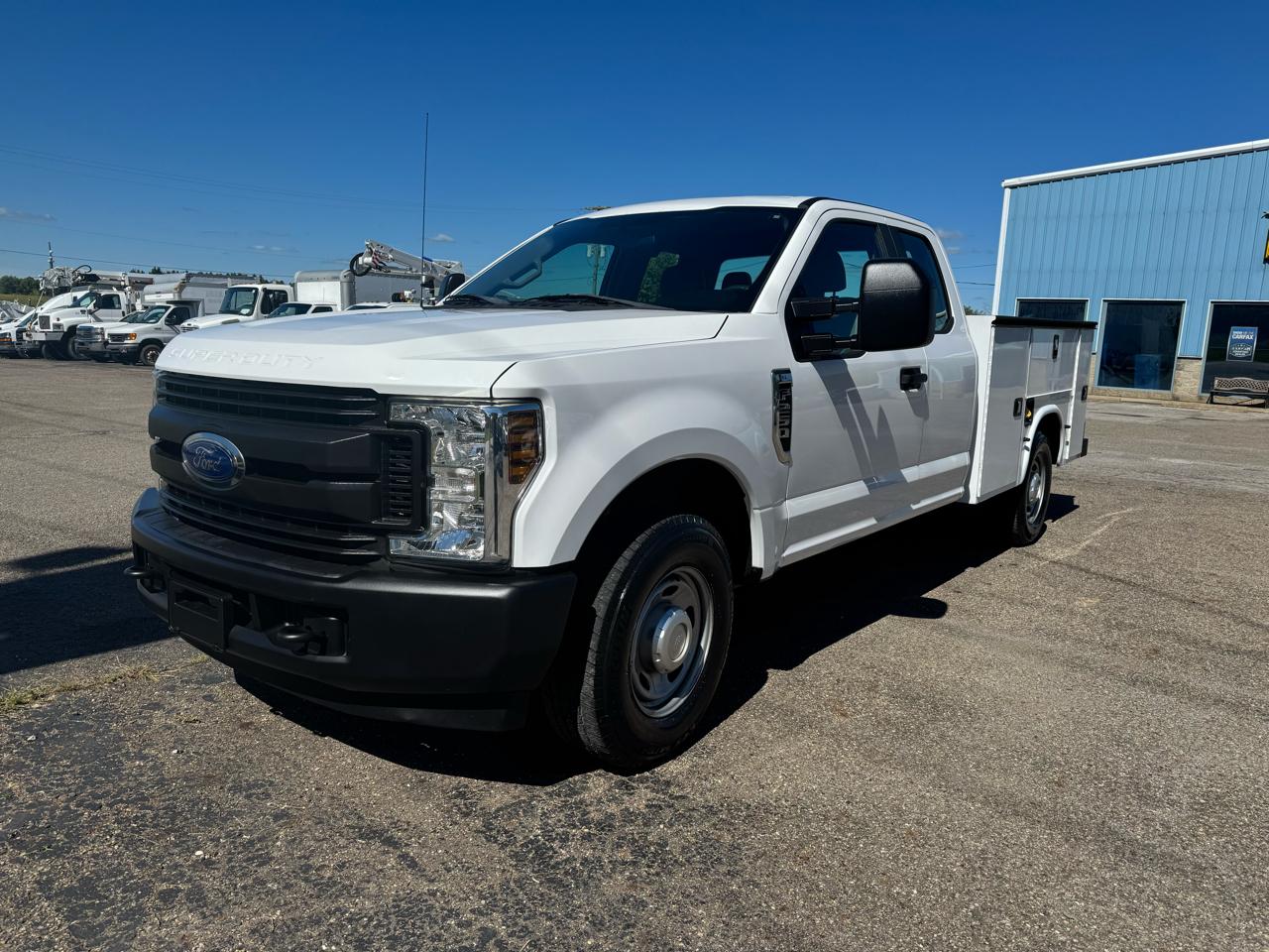 Ford Super Duty F-250 SRW XLT 2WD SuperCab 8' Box 2019