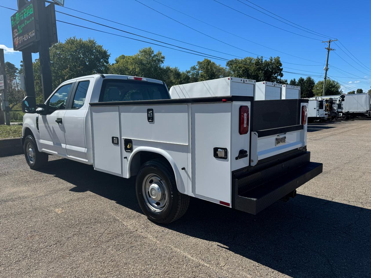 Ford Super Duty F-250 SRW XLT 2WD SuperCab 8' Box 2019