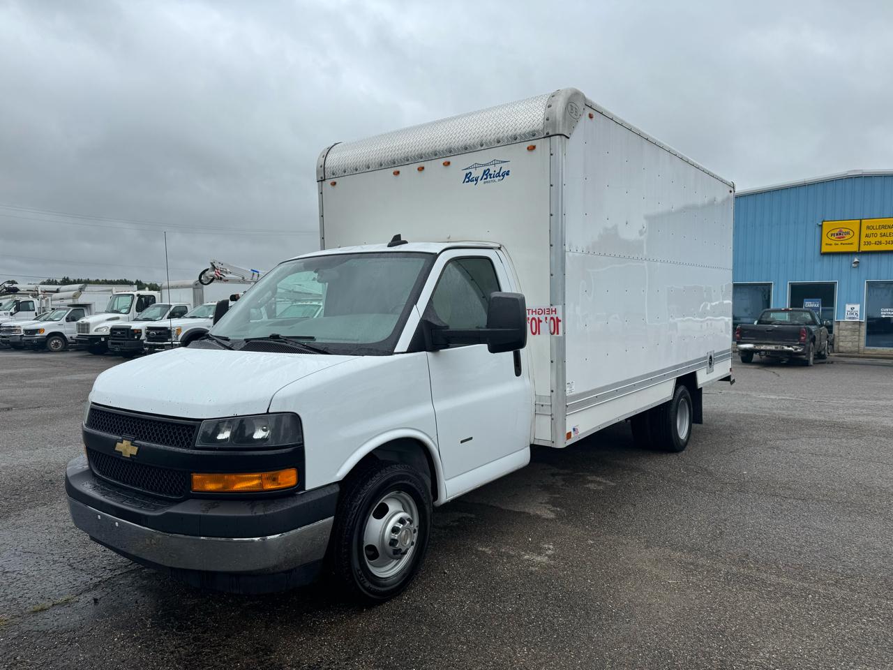 Chevrolet Express Commercial Cutaway 3500 Van 177" 2023