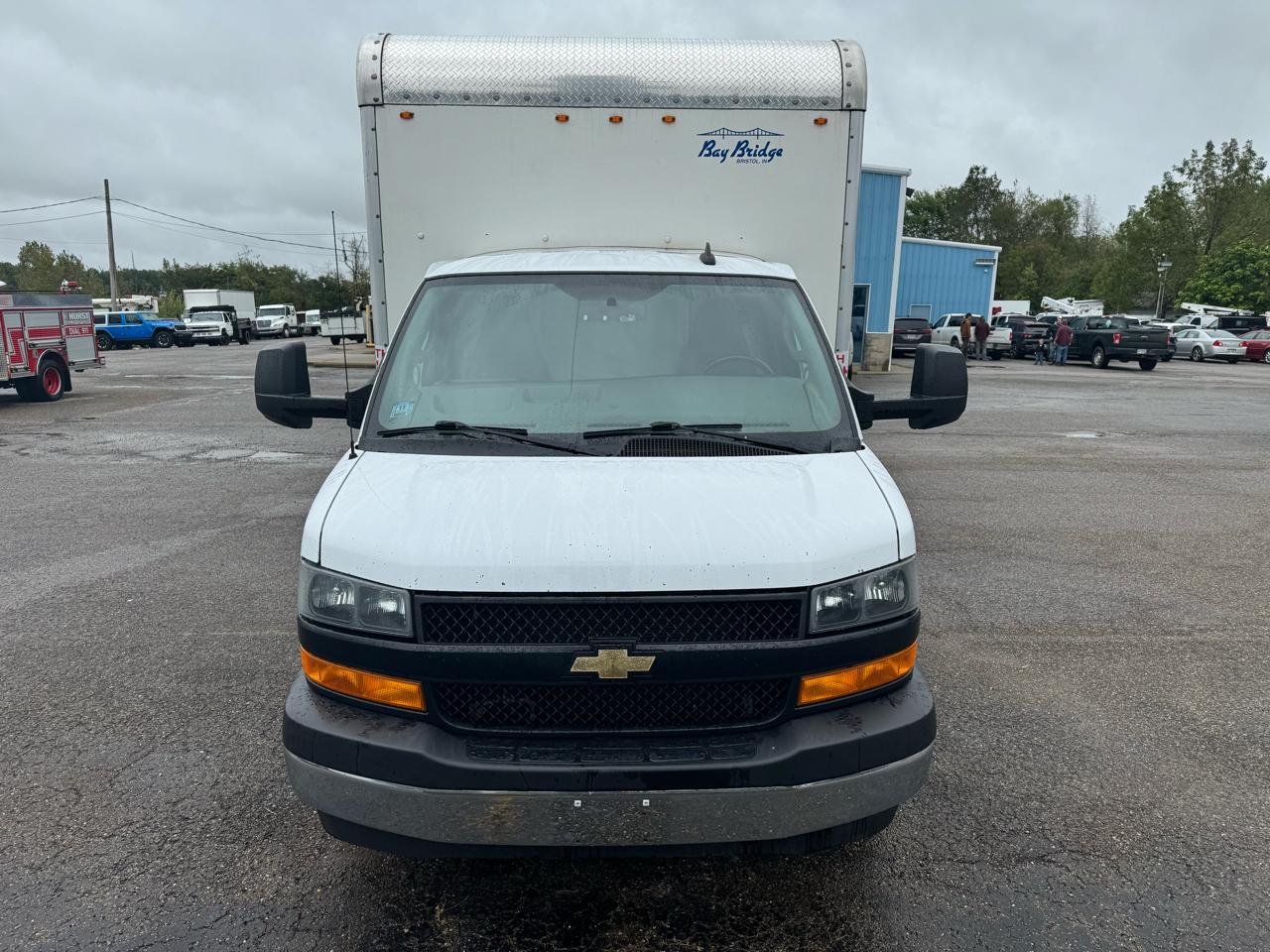 Chevrolet Express Commercial Cutaway 3500 Van 177" 2023