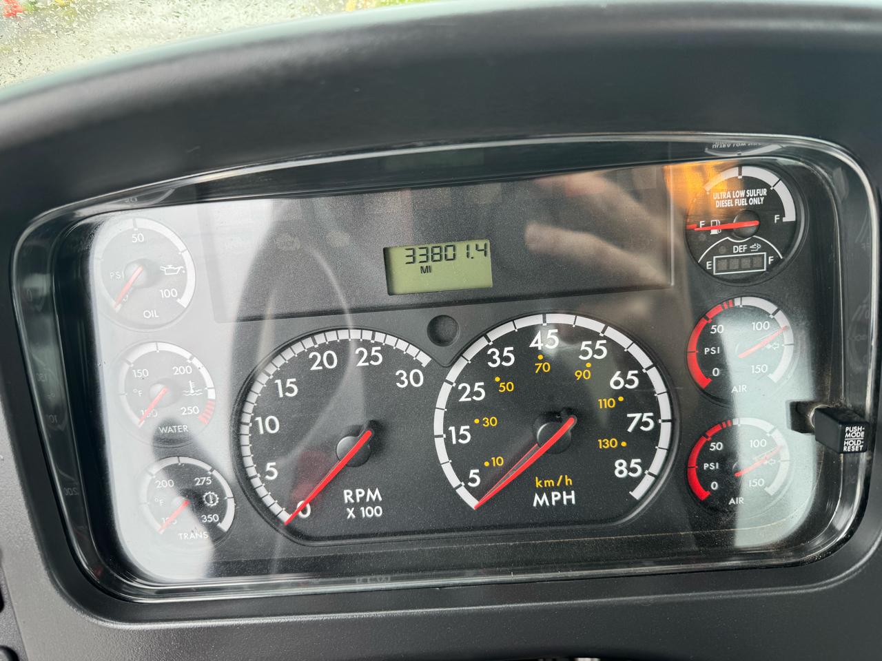 Freightliner M2 106  2014