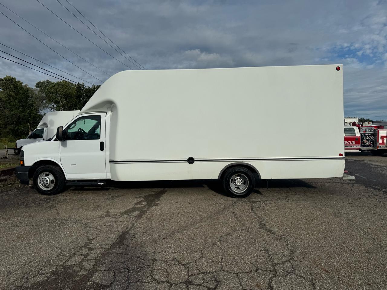 Chevrolet Express Commercial Cutaway 3500 Van 177" 2020