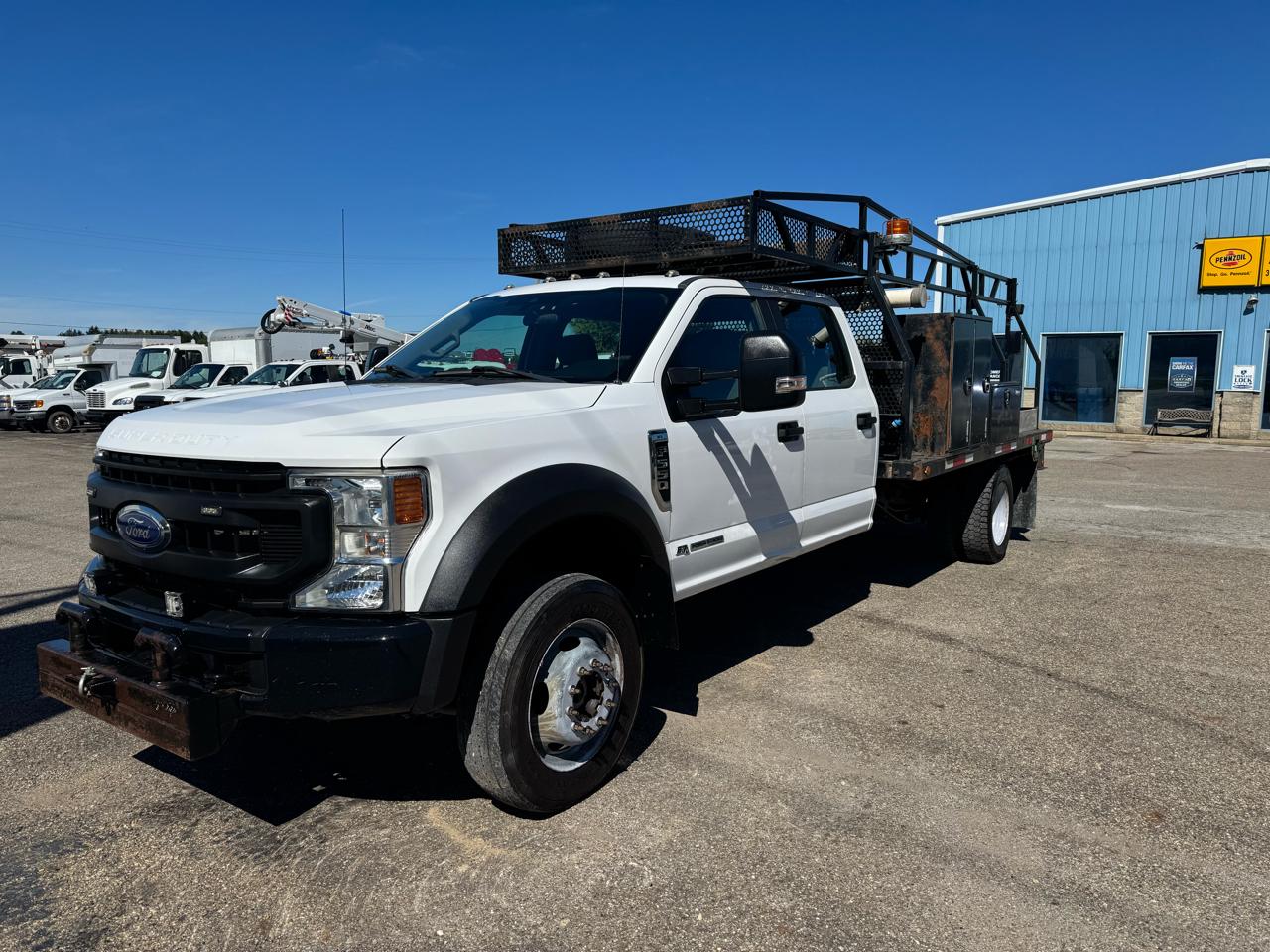 Ford Super Duty F-550 DRW XL 4WD Crew Cab 179" WB 60" CA 2020