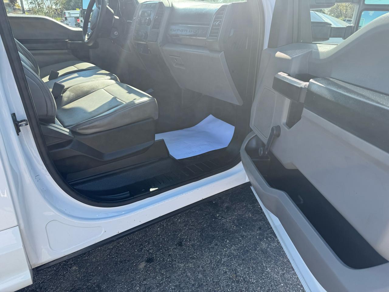 Ford Super Duty F-250 SRW XL 2WD Reg Cab 8' Box 2019