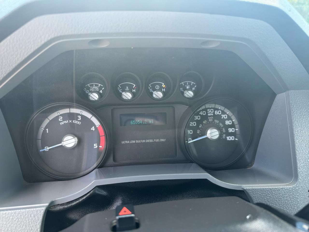 Ford Super Duty F-450 DRW 4WD SuperCab 162" WB 60" CA XL 2016