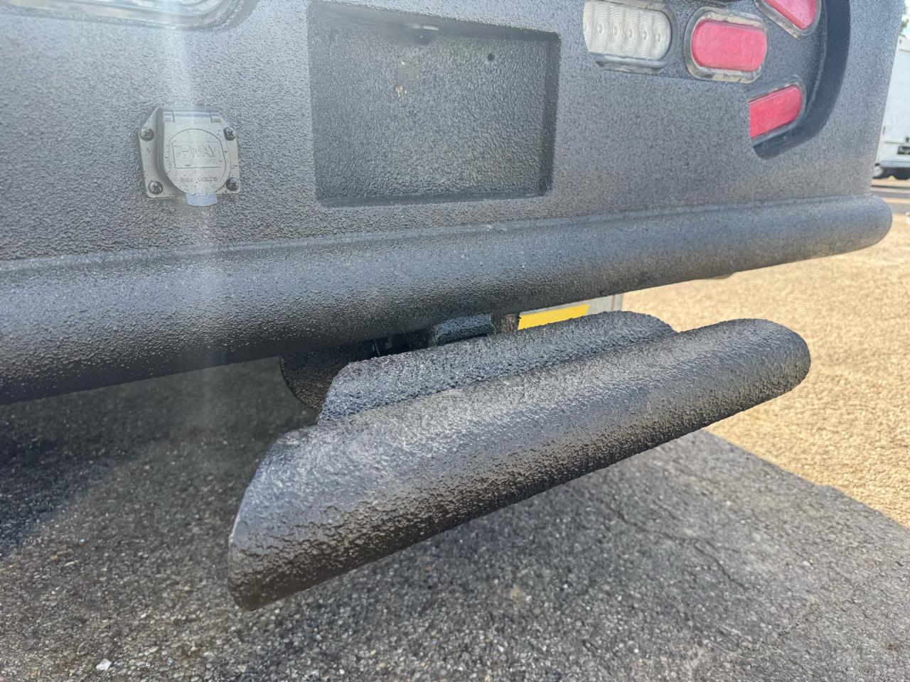 Ford Super Duty F-450 DRW 4WD SuperCab 162" WB 60" CA XL 2016