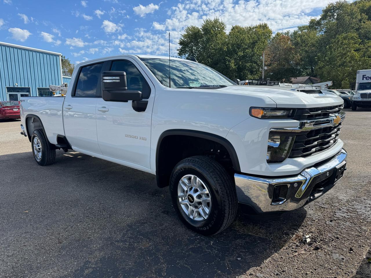 Chevrolet Silverado 2500HD 4WD Crew Cab 172" LT 2025