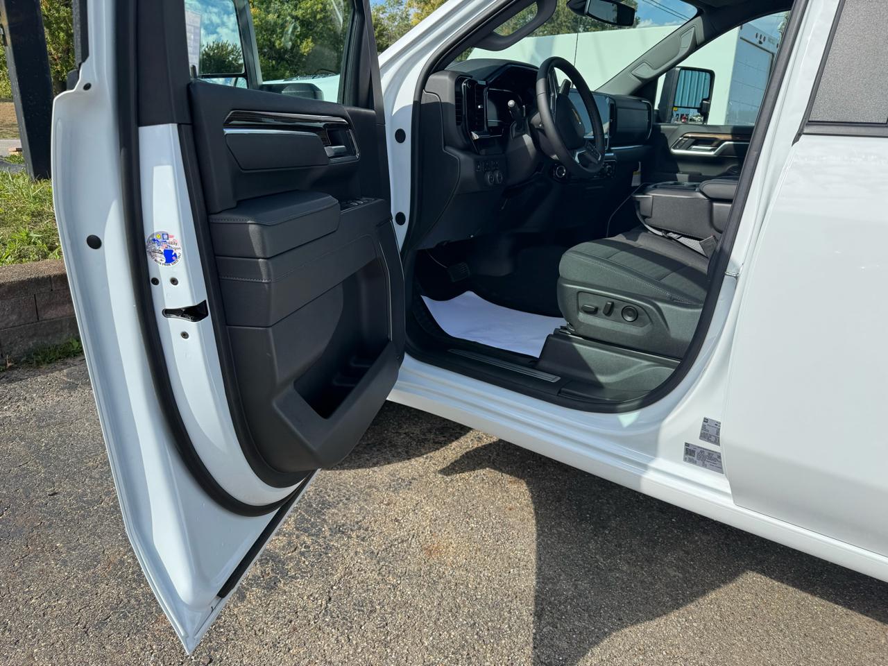 Chevrolet Silverado 2500HD 4WD Crew Cab 172" LT 2025