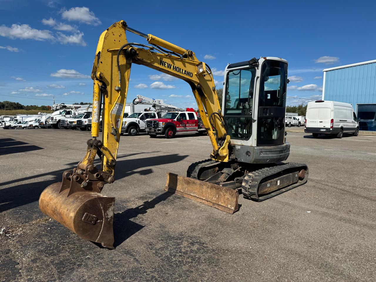 New Holland E35B  2013