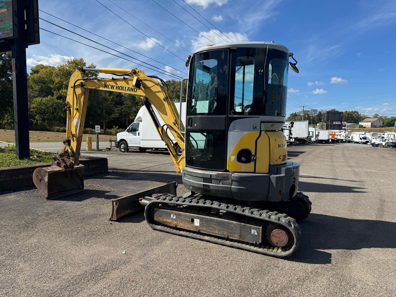 New Holland E35B  2013