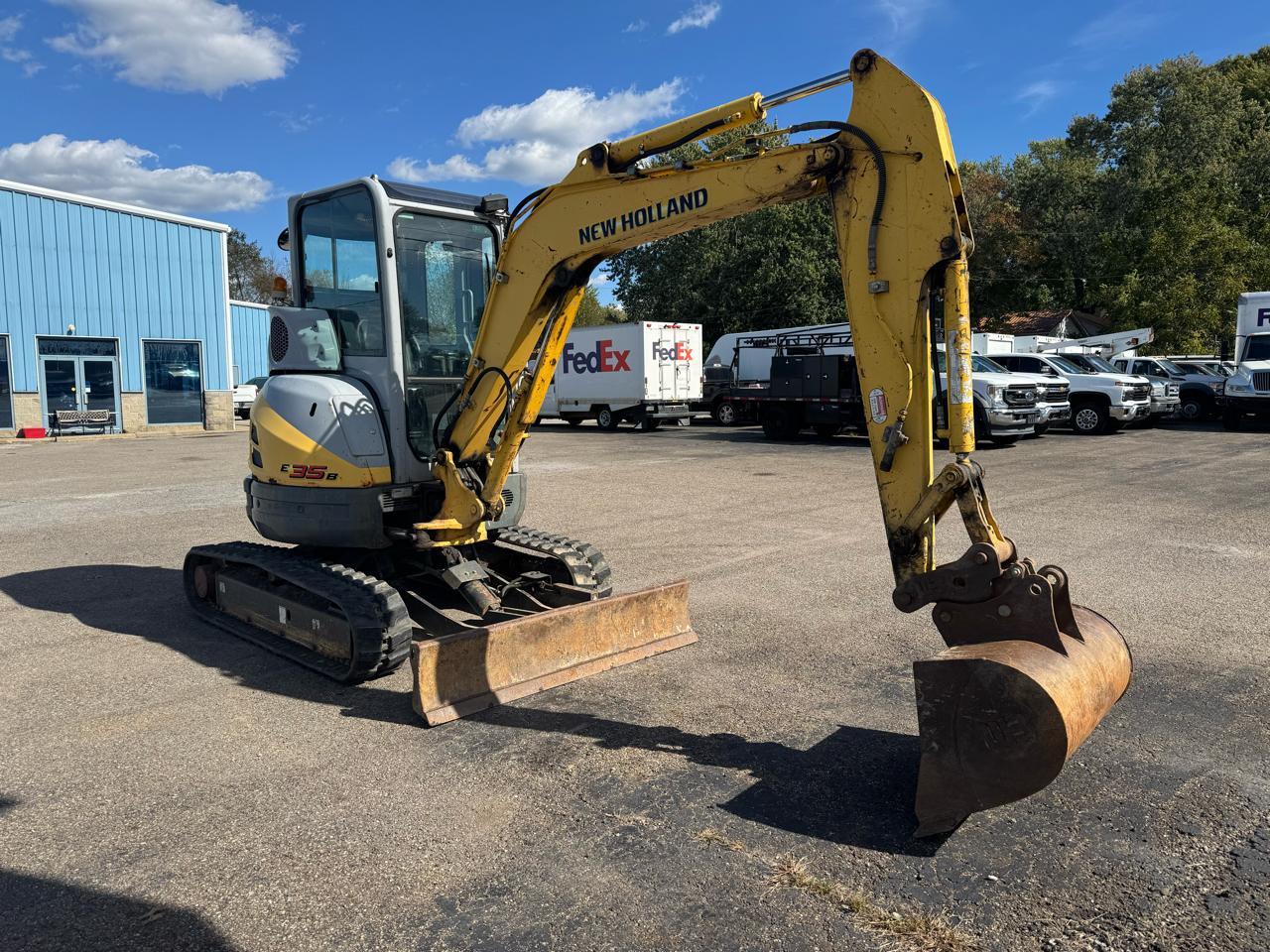 New Holland E35B  2013