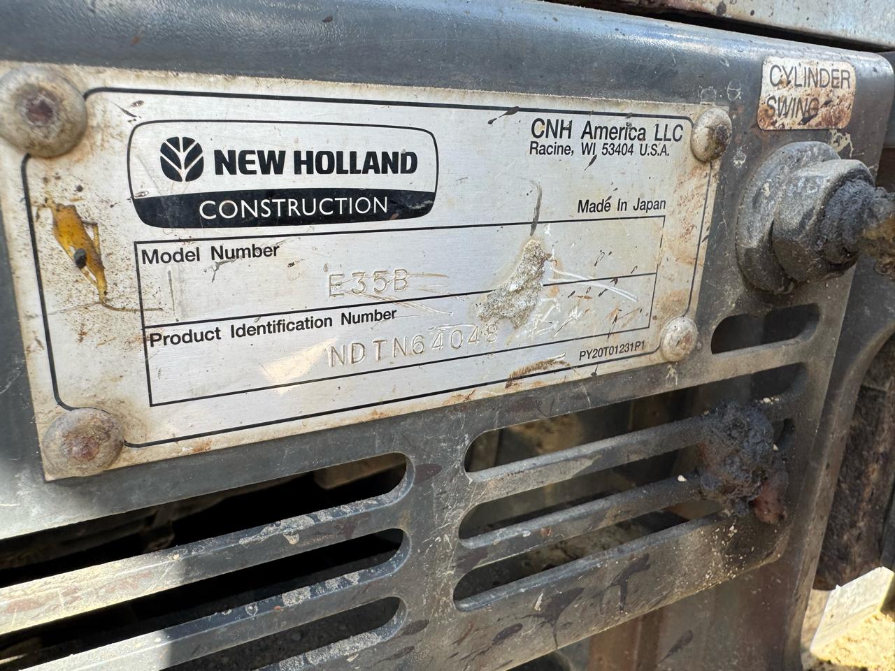 New Holland E35B  2013
