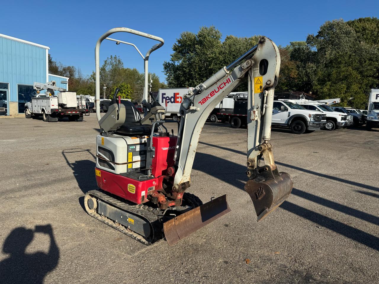 Takeuchi TB210R  2022