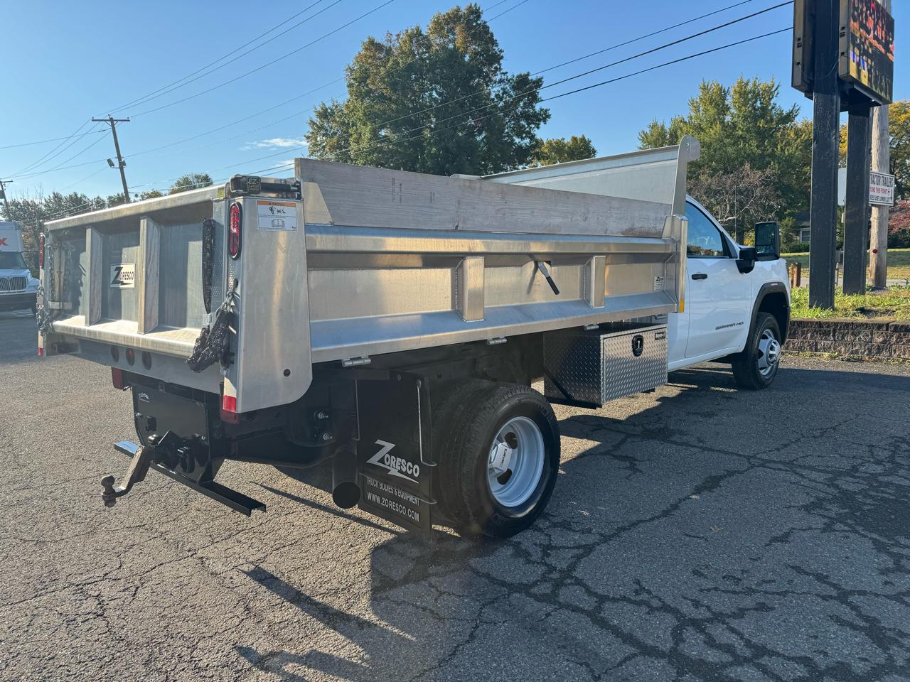 GMC Sierra 3500HD CC 4WD Reg Cab 171" WB, 84.5" CA Pro 2025