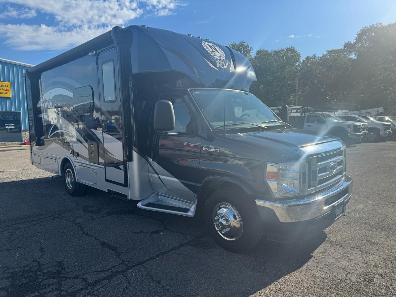 Ford E-Series Cutaway E-350 SRW 138" WB 2023