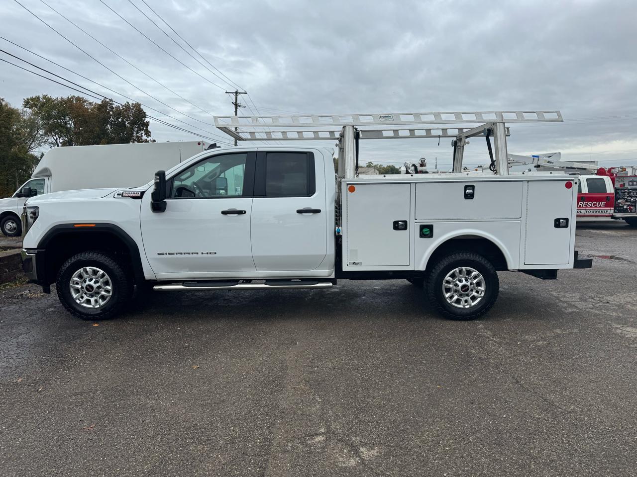 GMC Sierra 2500HD 4WD Double Cab 162" Pro 2024