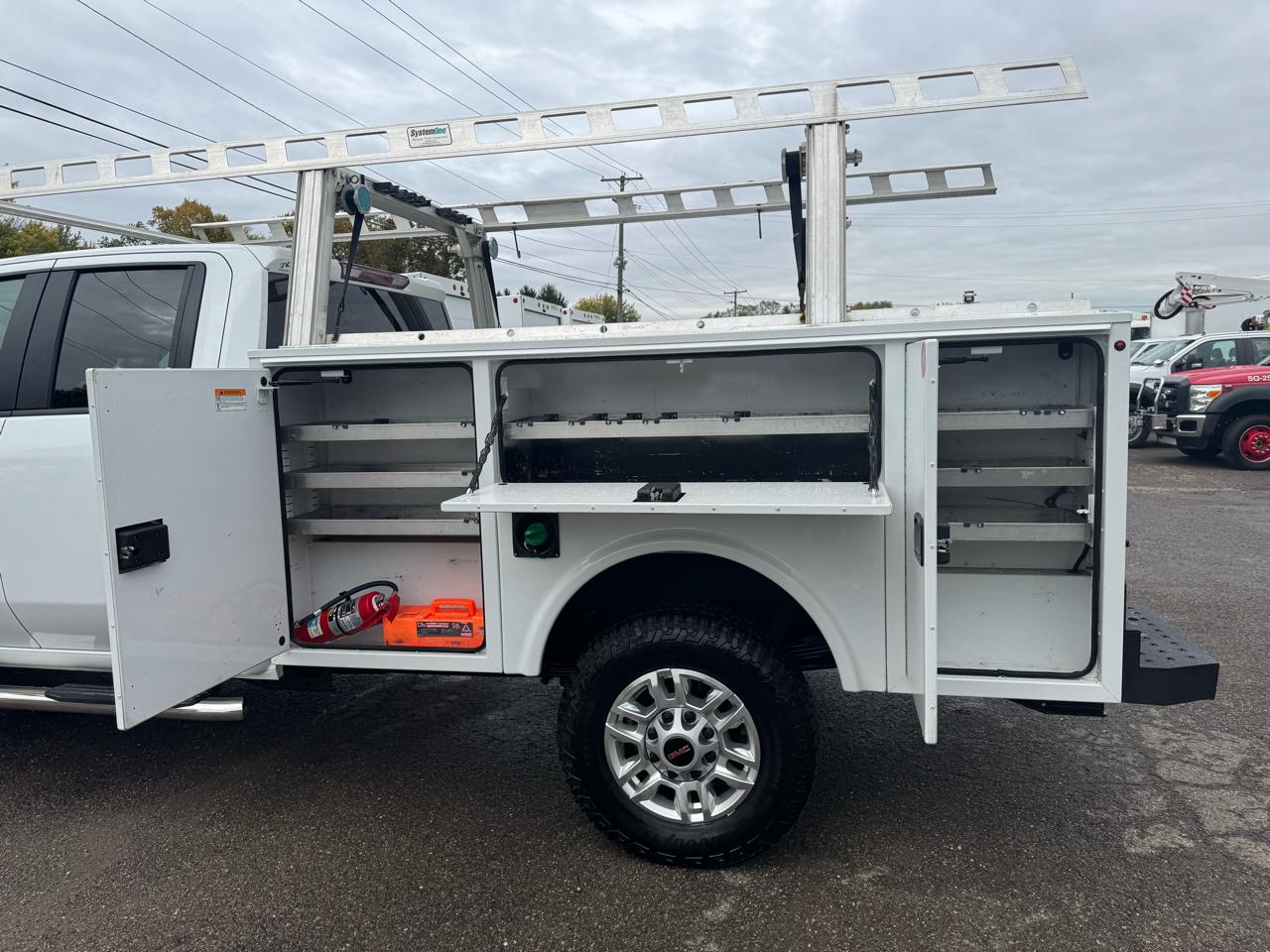 GMC Sierra 2500HD 4WD Double Cab 162" Pro 2024