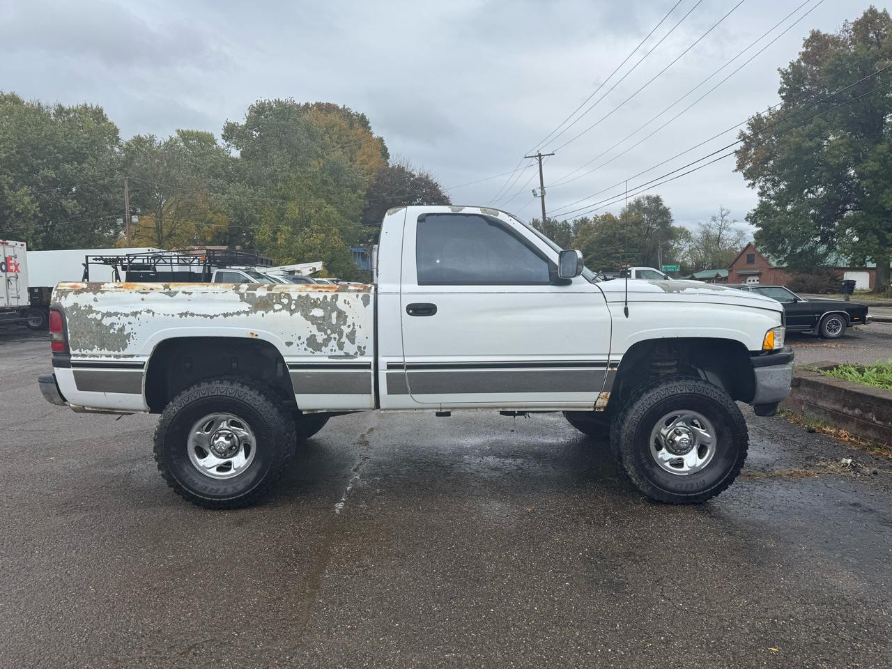 Dodge Ram 1500 2dr Reg Cab 119" WB 4WD 1998