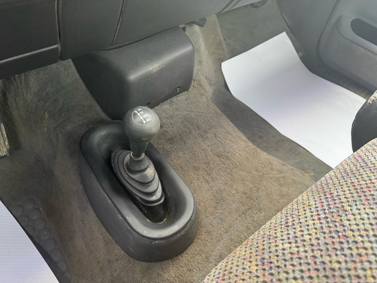Dodge Ram 1500 2dr Reg Cab 119" WB 4WD 1998