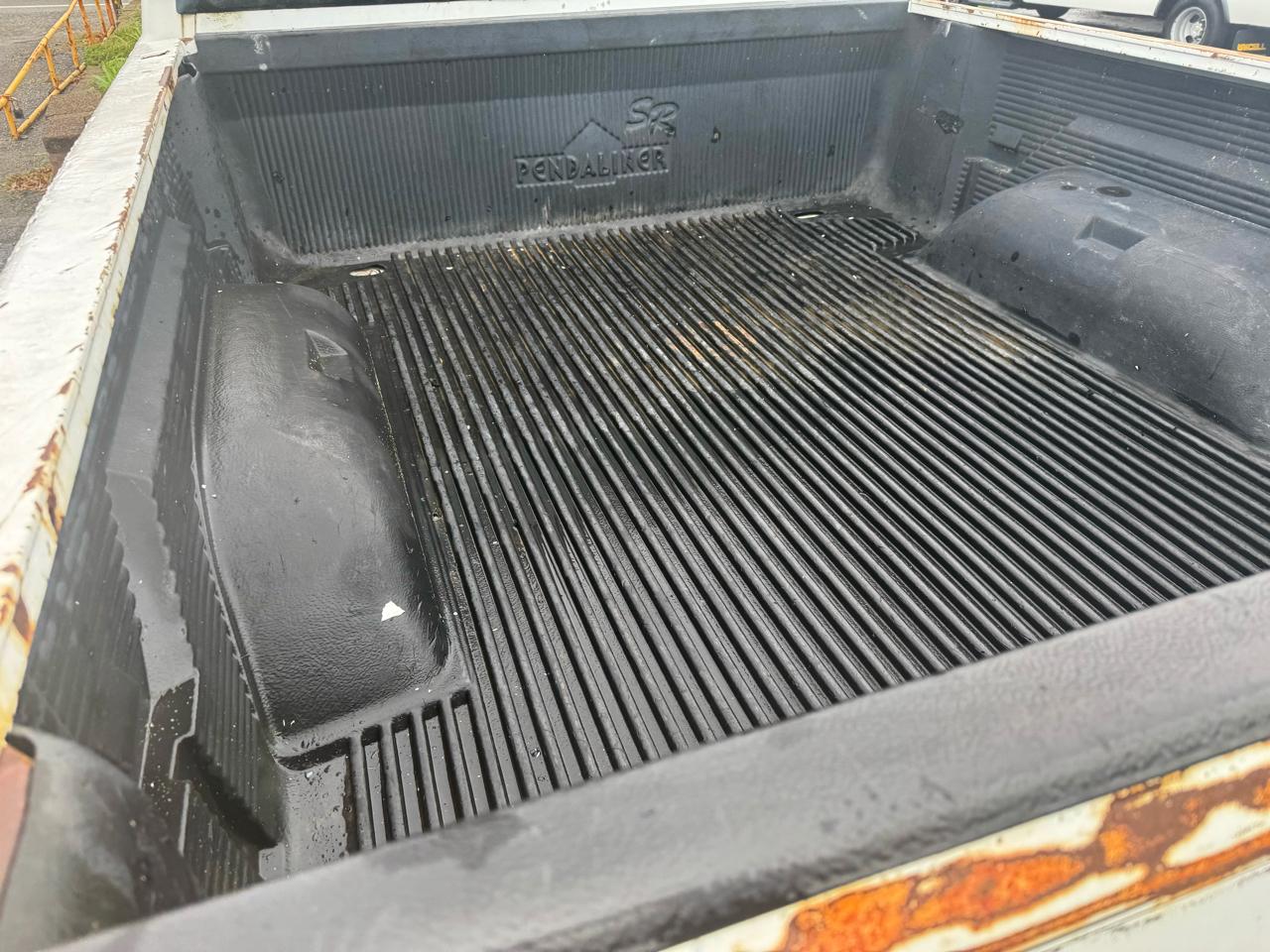 Dodge Ram 1500 2dr Reg Cab 119" WB 4WD 1998