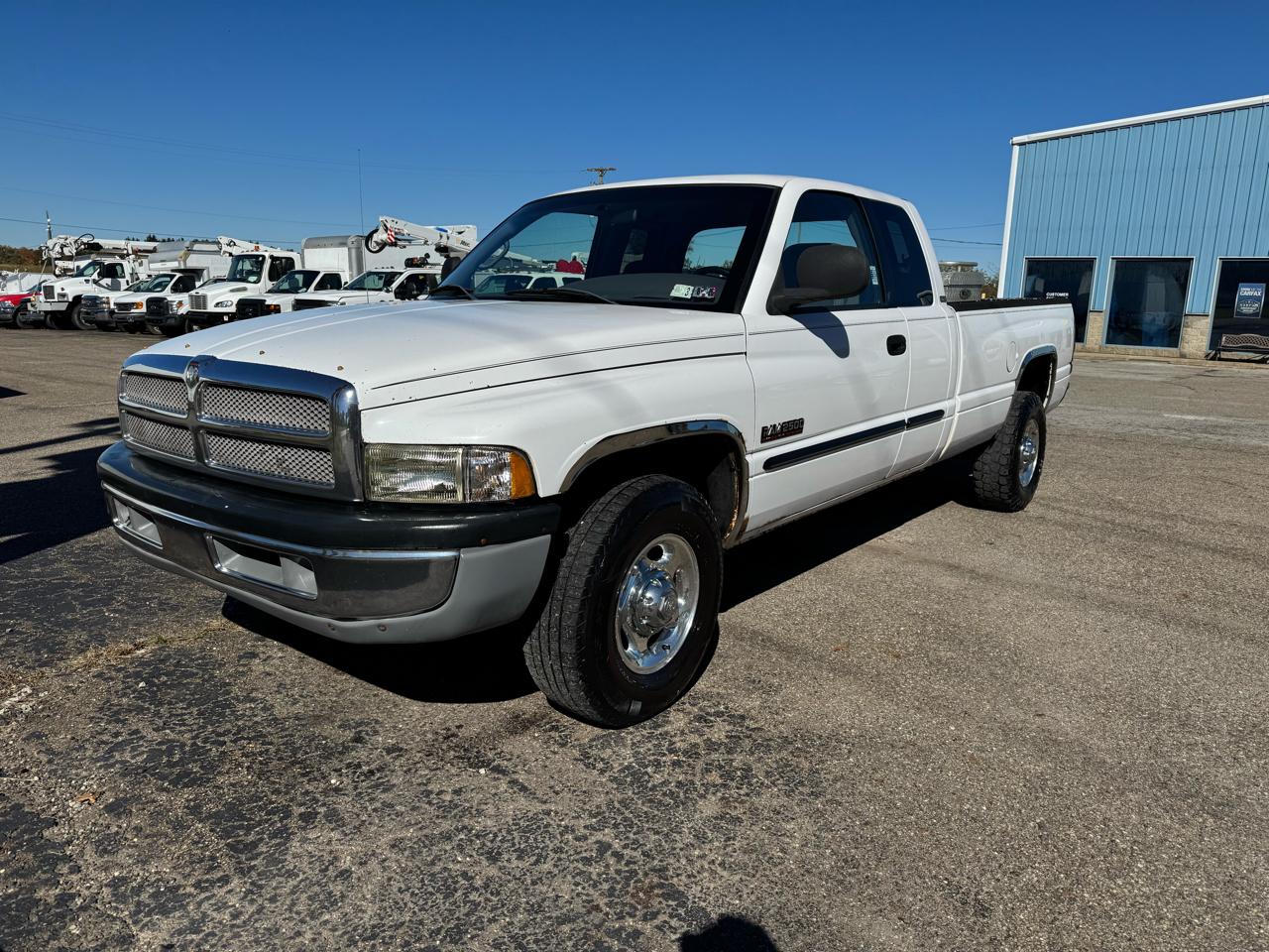Dodge Ram 2500 4dr Quad Cab 139" WB HD 2002