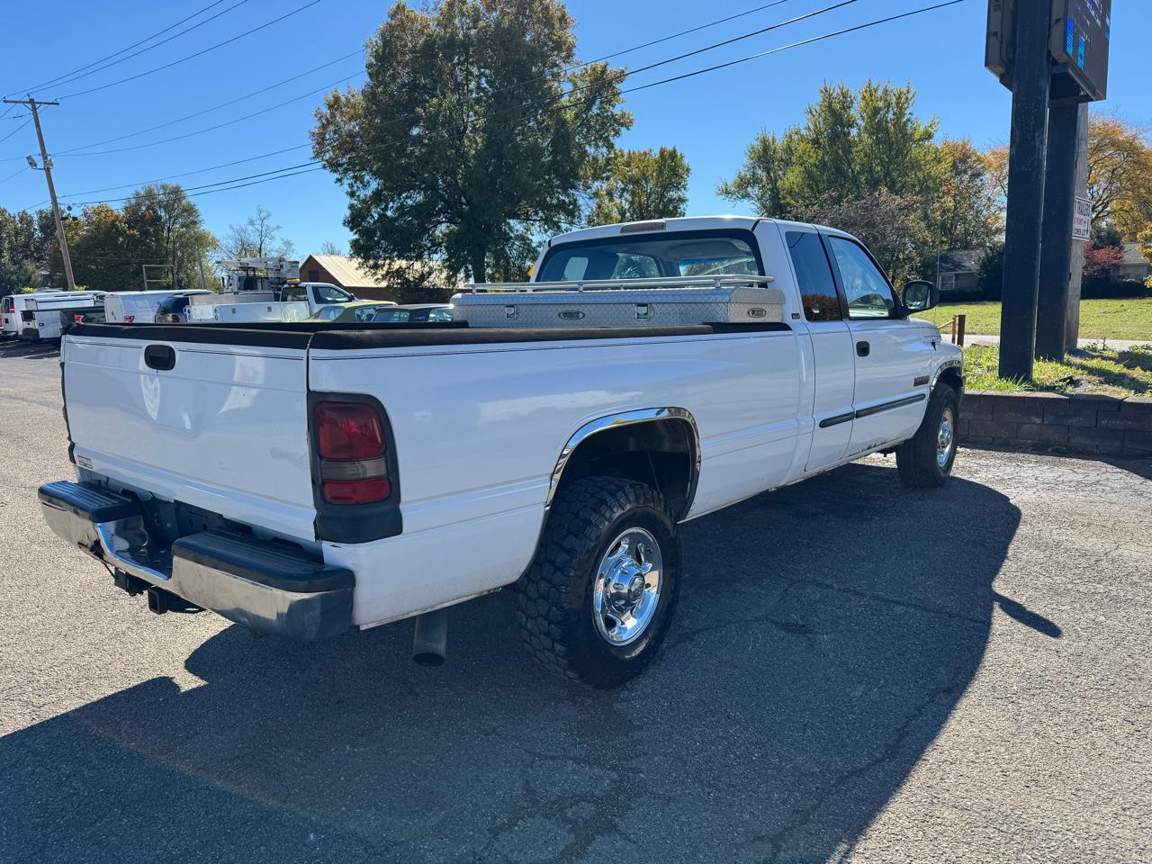 Dodge Ram 2500 4dr Quad Cab 139" WB HD 2002