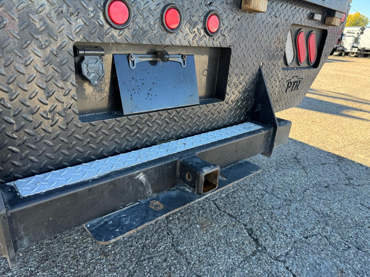 Ford Super Duty F-350 DRW XL 4WD Crew Cab 179" WB 60" CA 2022