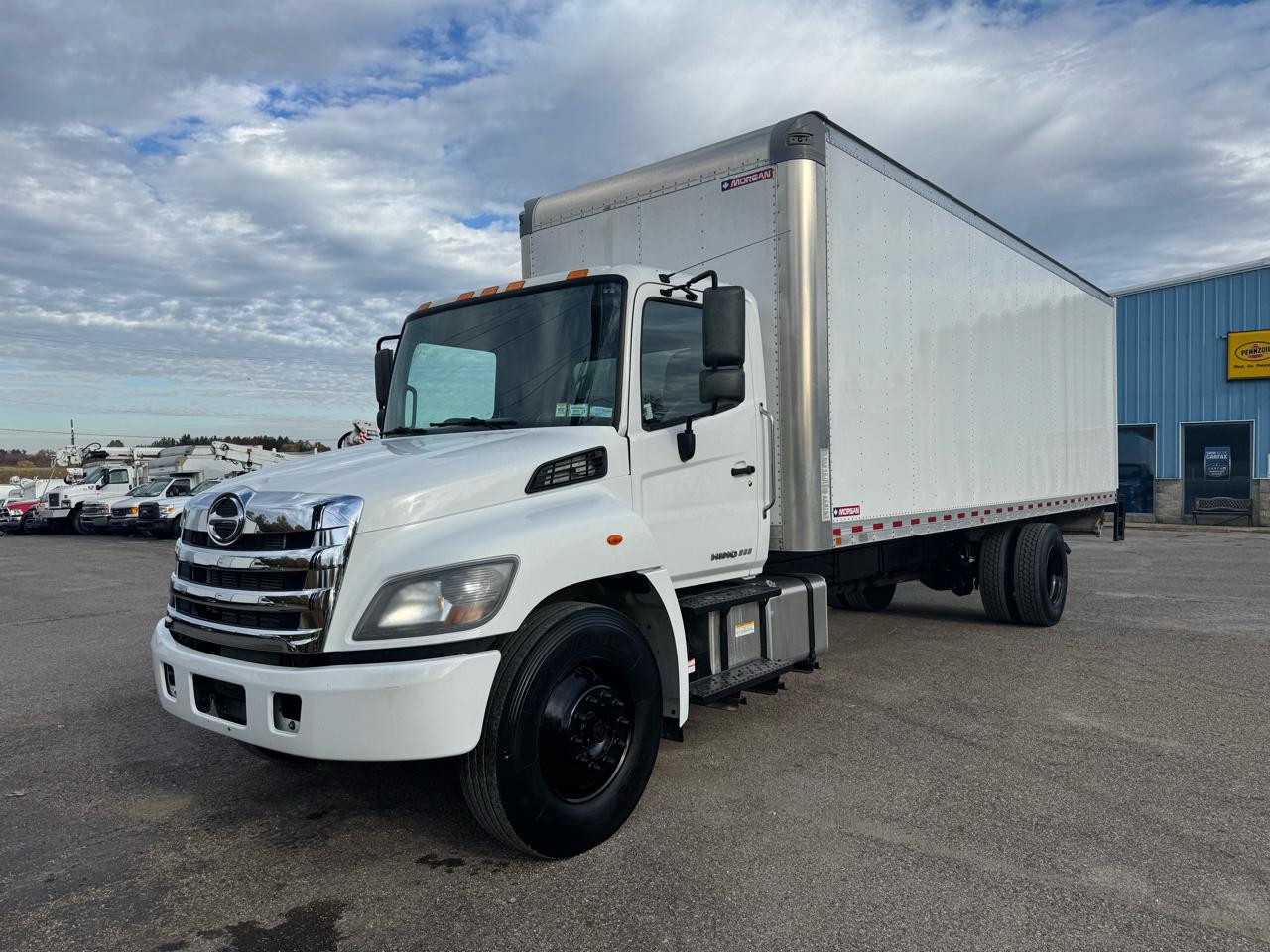 Hino 268A  2019