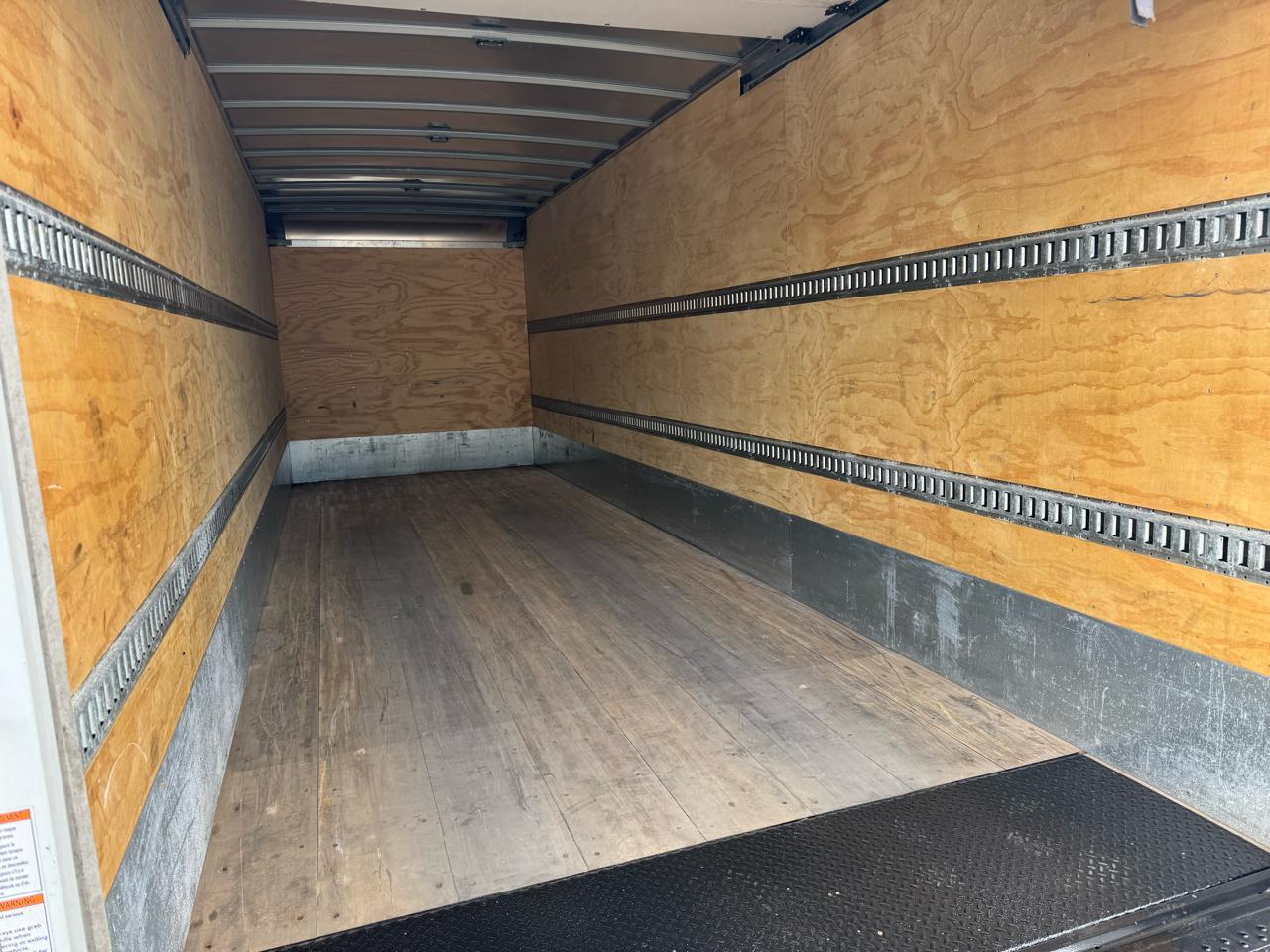 Hino 268A  2019