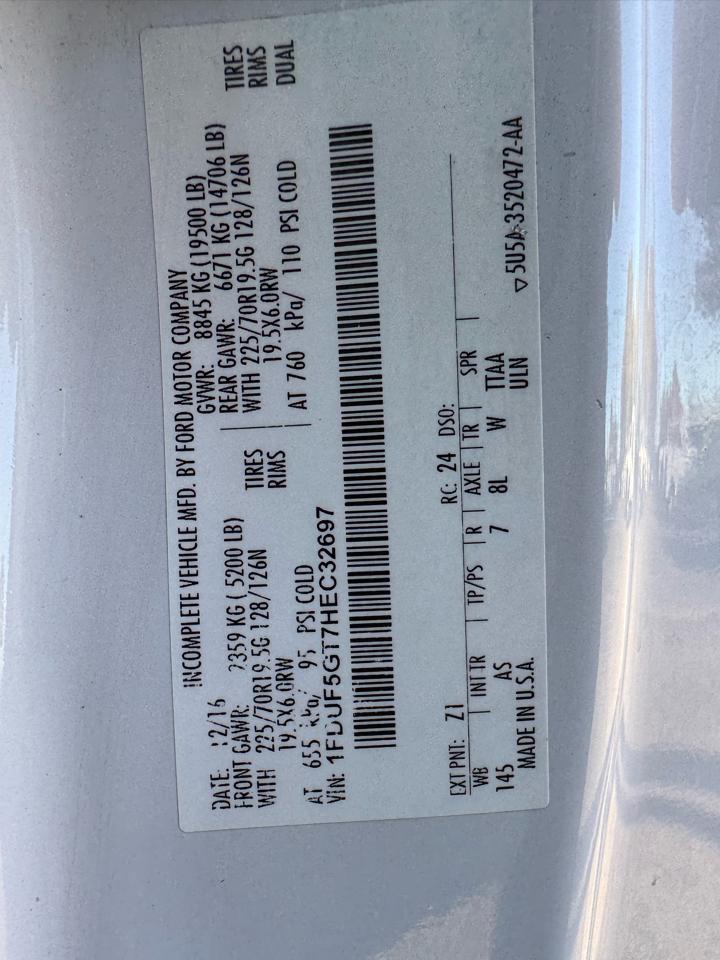 Ford Super Duty F-550 DRW XL 2WD Reg Cab 145" WB 60" CA 2017