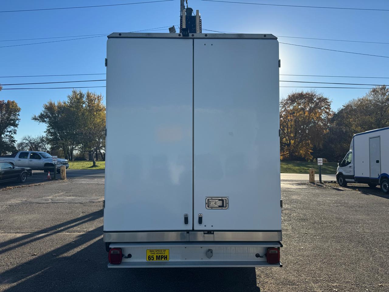 Ford Transit Chassis T-350 RWD SRW 138" WB 9500 GVWR 2023