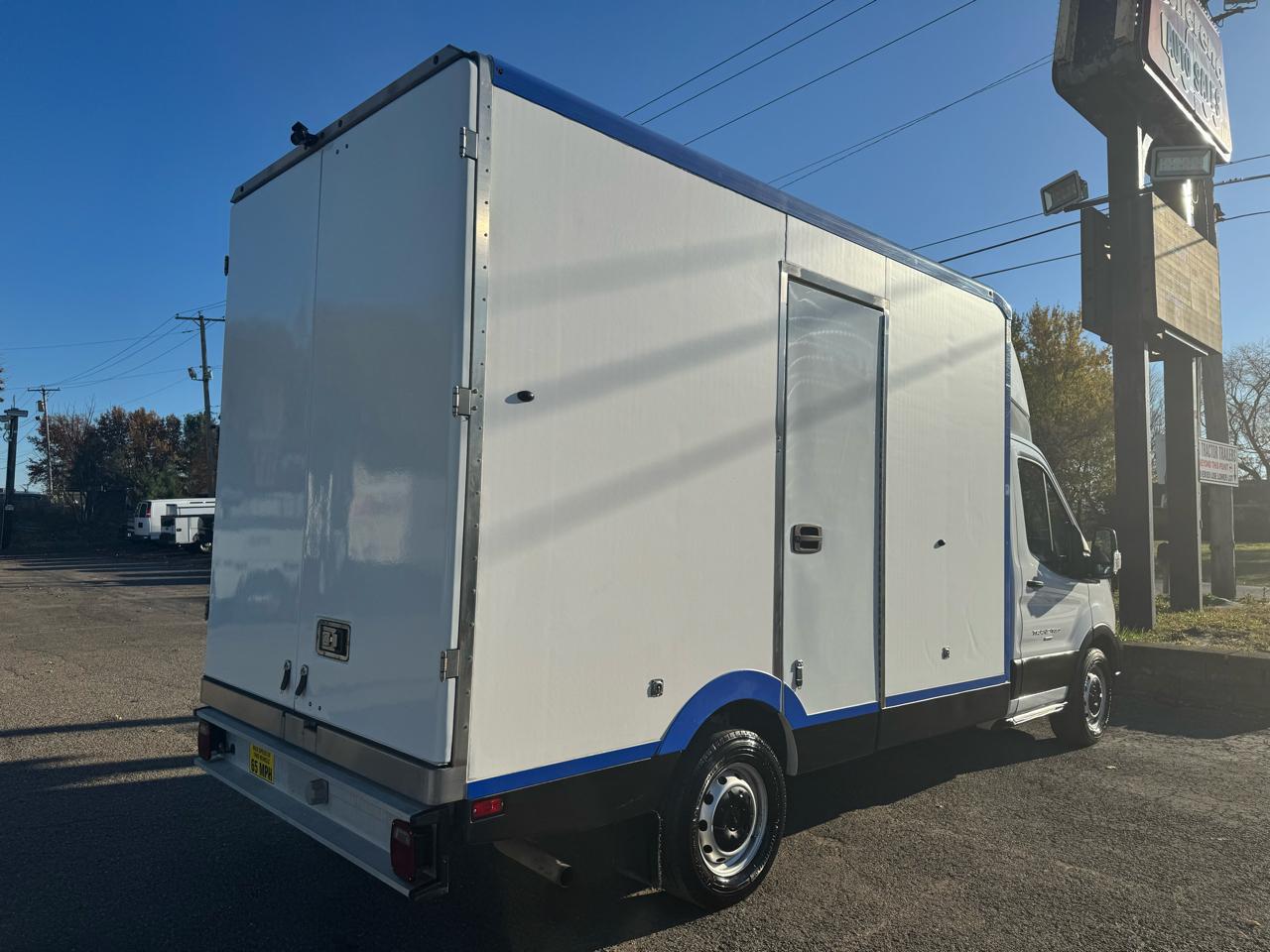 Ford Transit Chassis T-350 RWD SRW 138" WB 9500 GVWR 2023