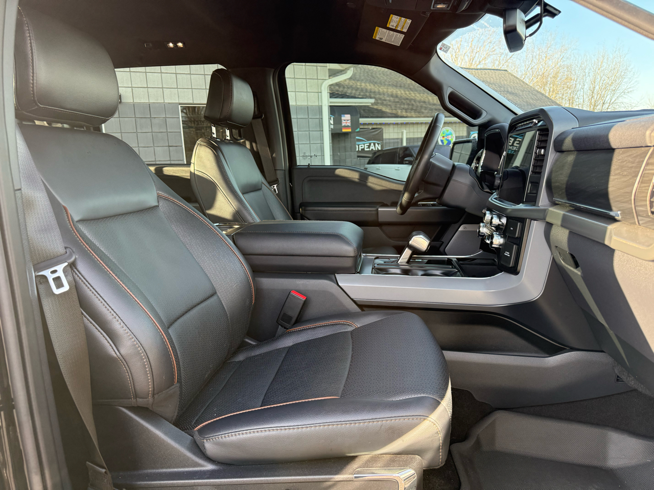 Ford F-150 Lariat 4WD SuperCrew 5.5' Box 2024