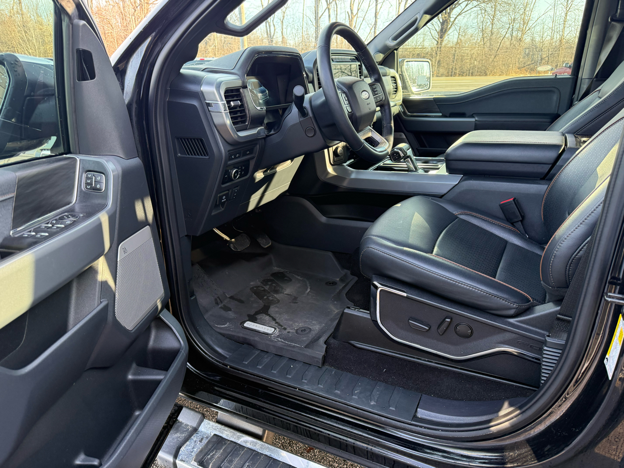 Ford F-150 Lariat 4WD SuperCrew 5.5' Box 2024