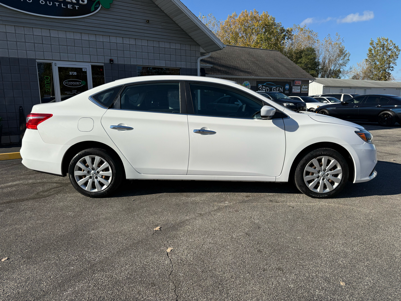 Nissan Sentra SV 4D Sedan 2016