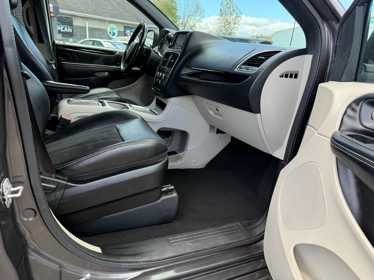 Dodge Grand Caravan SXT 2019