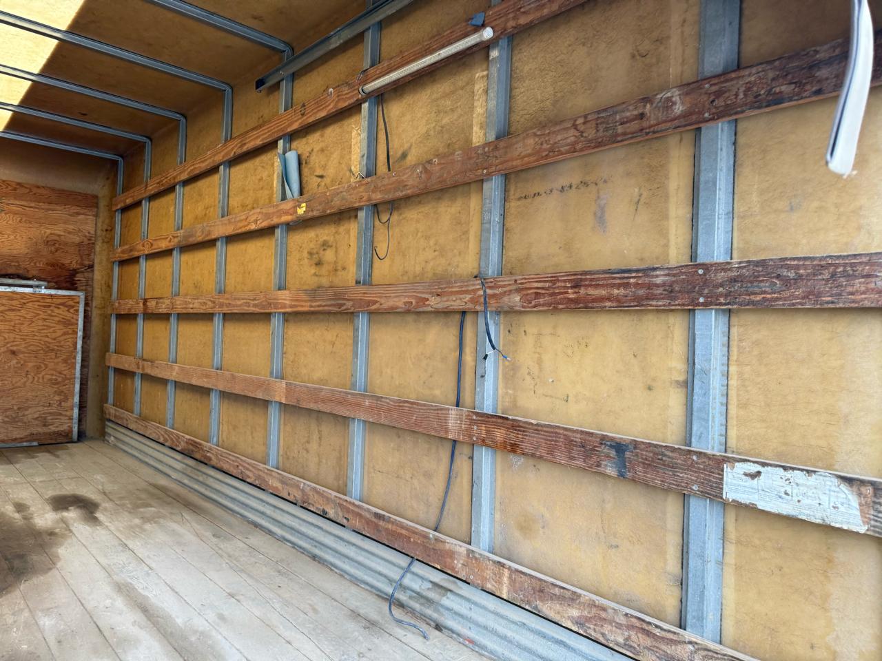 Ford Econoline E-350 Super Duty 2013