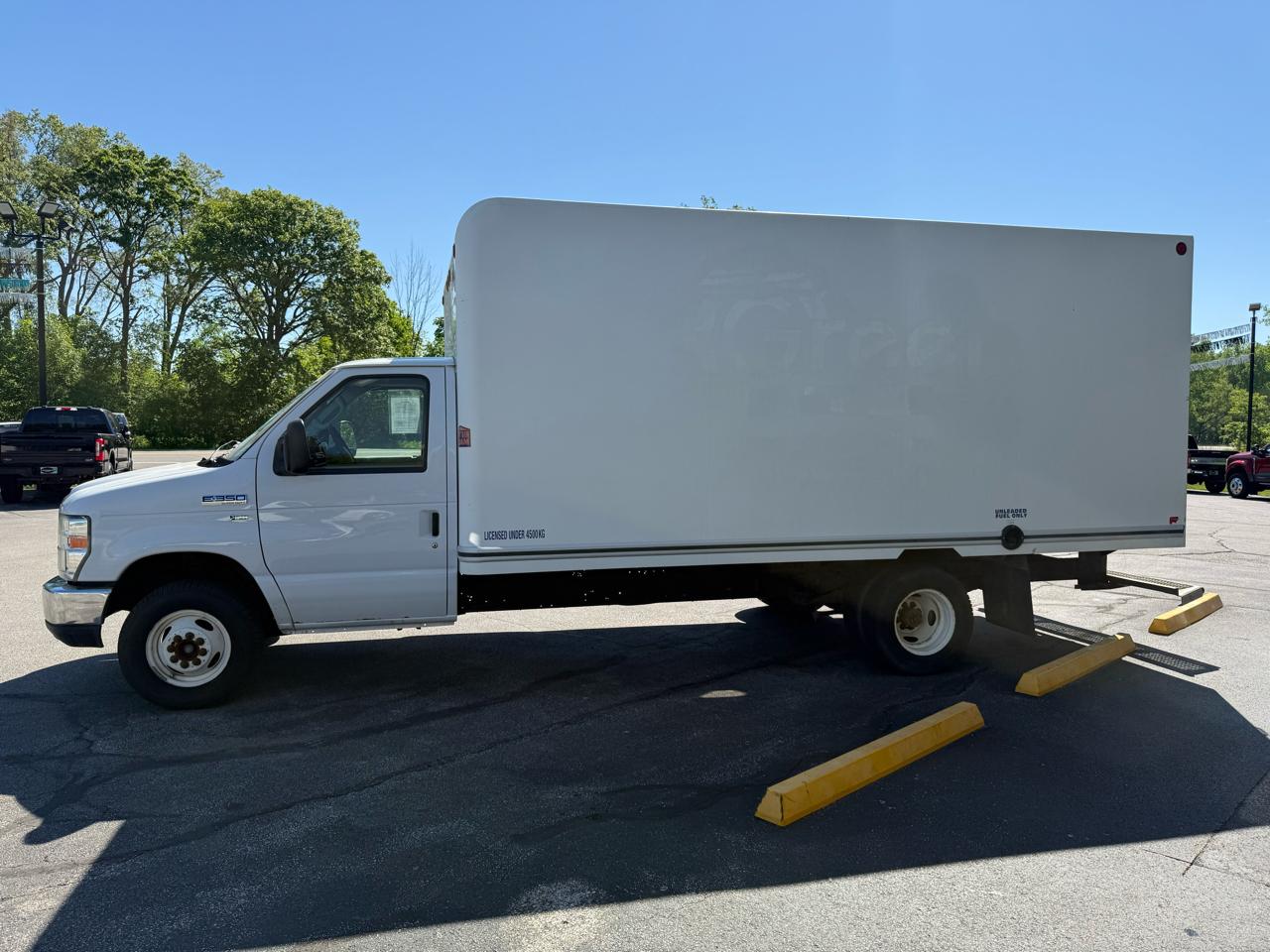Ford Econoline E-350 Super Duty 2013
