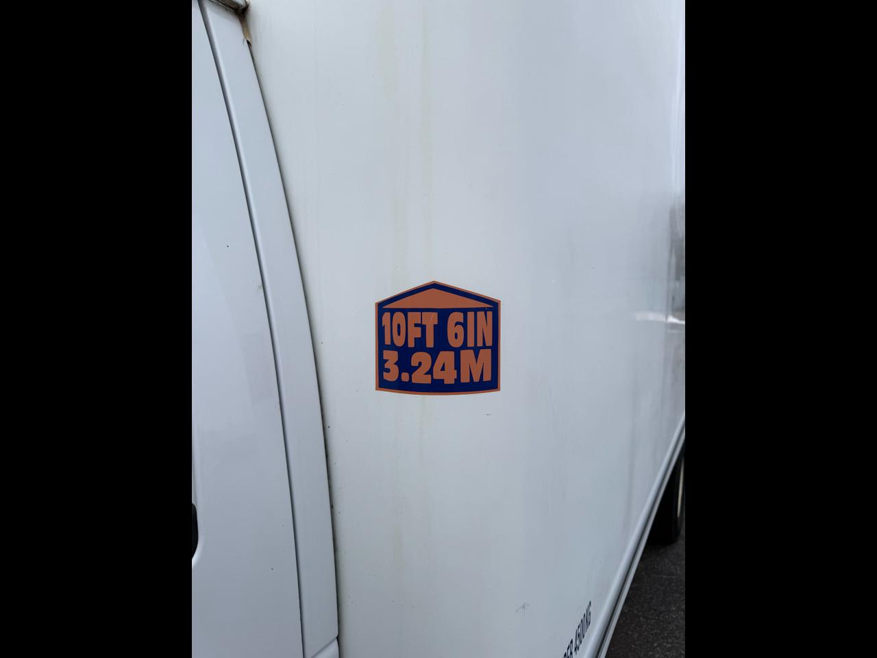 Ford Econoline E-350 Super Duty 2013