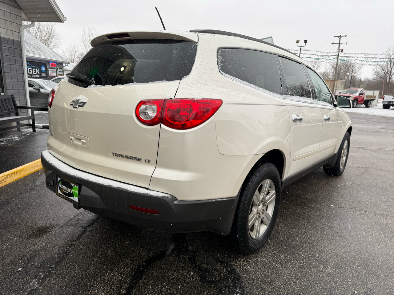 Chevrolet Traverse 1LT AWD 2011